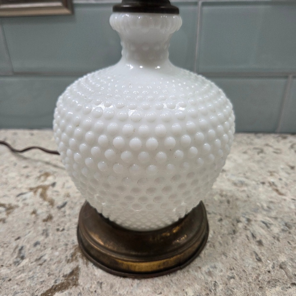 Vintage Hobnail Milk Glass Hurricane Lamp White Electric Tabletop Light - Picture 5 of 14